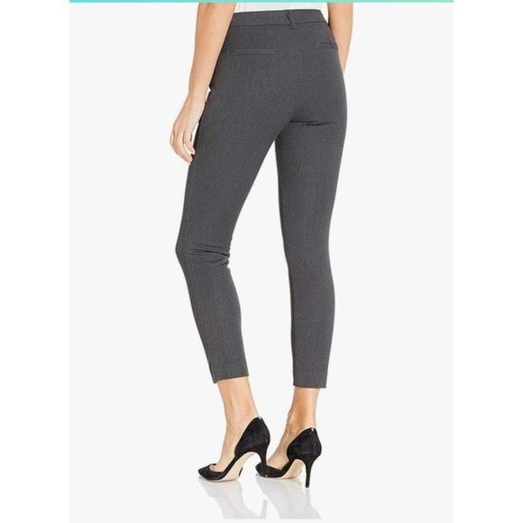 Amazon Essentials Women's Gray Ankle Pant, Cropped Dress Pants, Career‎ Size 4 - Picture 2 of 4